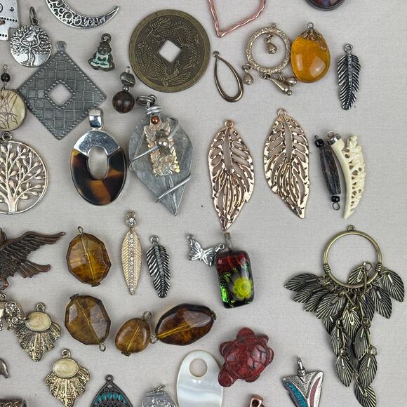 Pendant Charm Craft Lot - 115+ Earthy Nature Elephant Feather Tree Wood Key - Picture 5 of 12